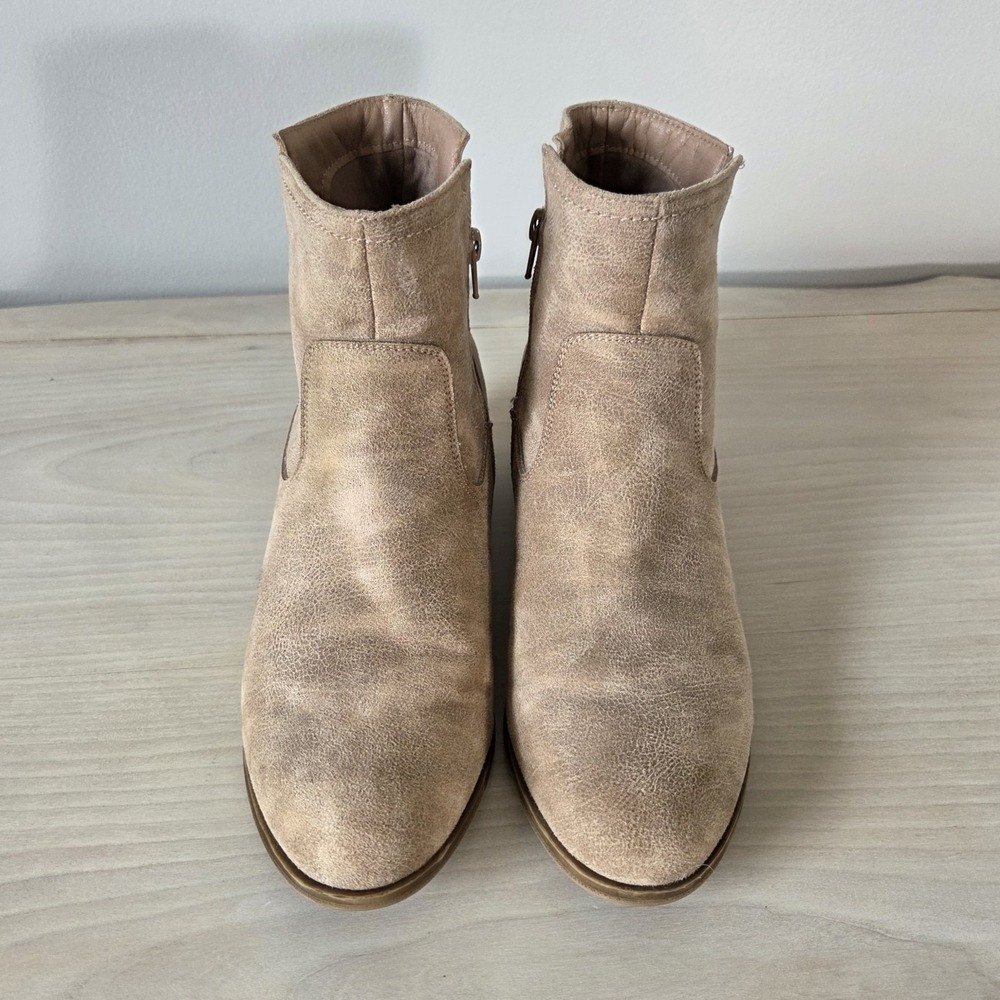 Frye & Co. Estrelia Faux Suede Tan Ankle Boots Size 10M Block Heel Vegan Fall - Picture 7 of 8